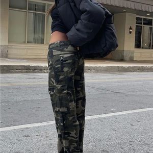 Women’s Camo Pants
